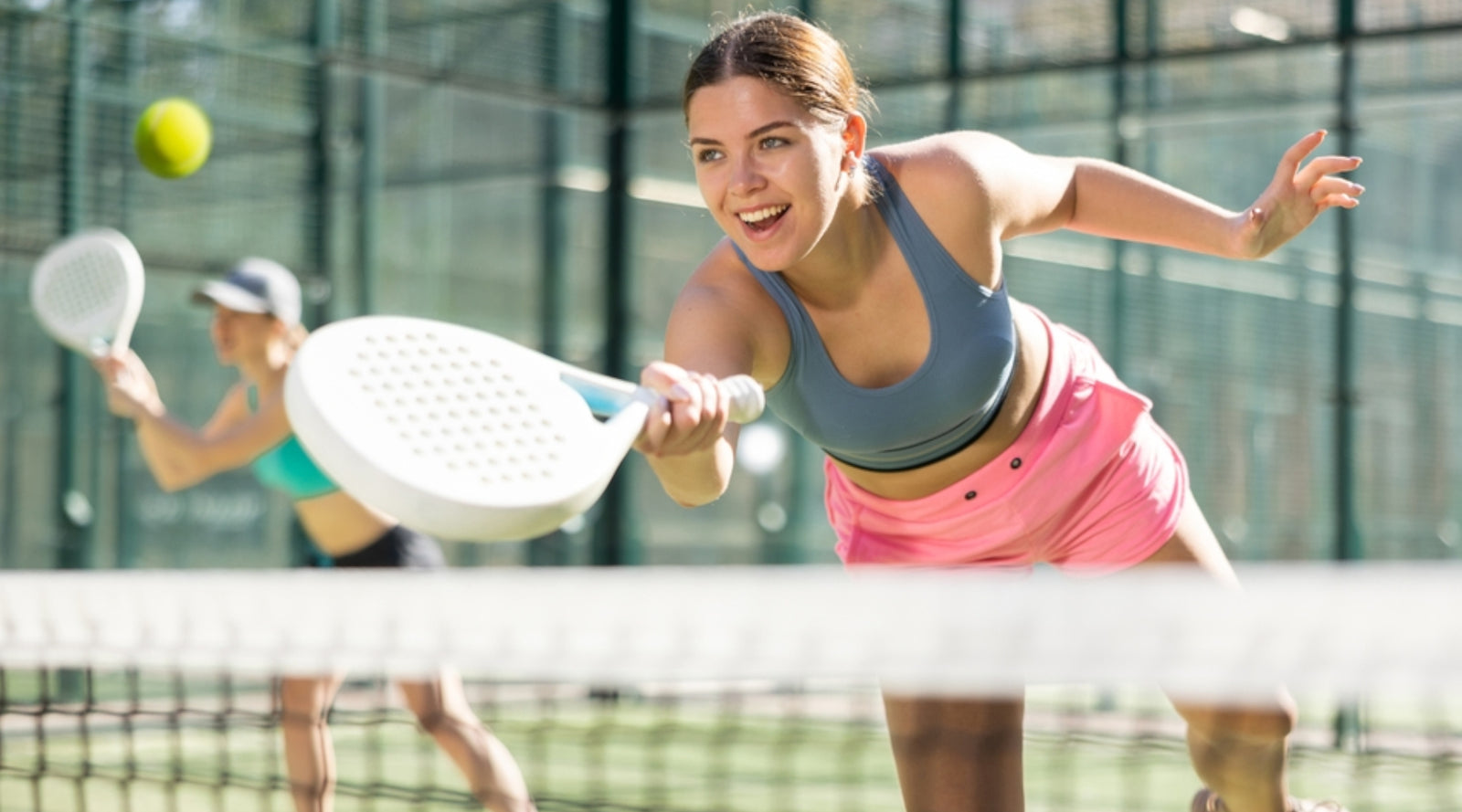 Mastering Padel: Essential Tips and Tactics for Beginners